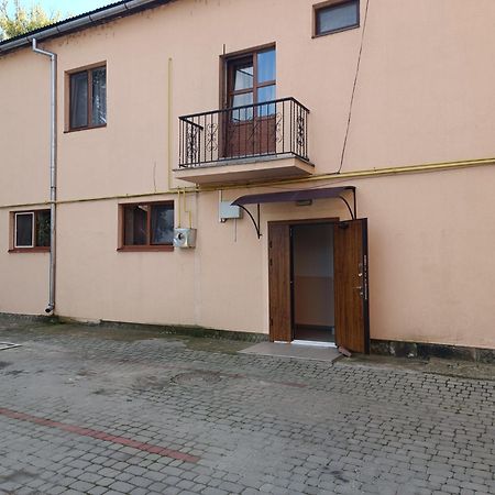 Apartments Domovik Beljaeva,5а Мукачево Екстер'єр фото