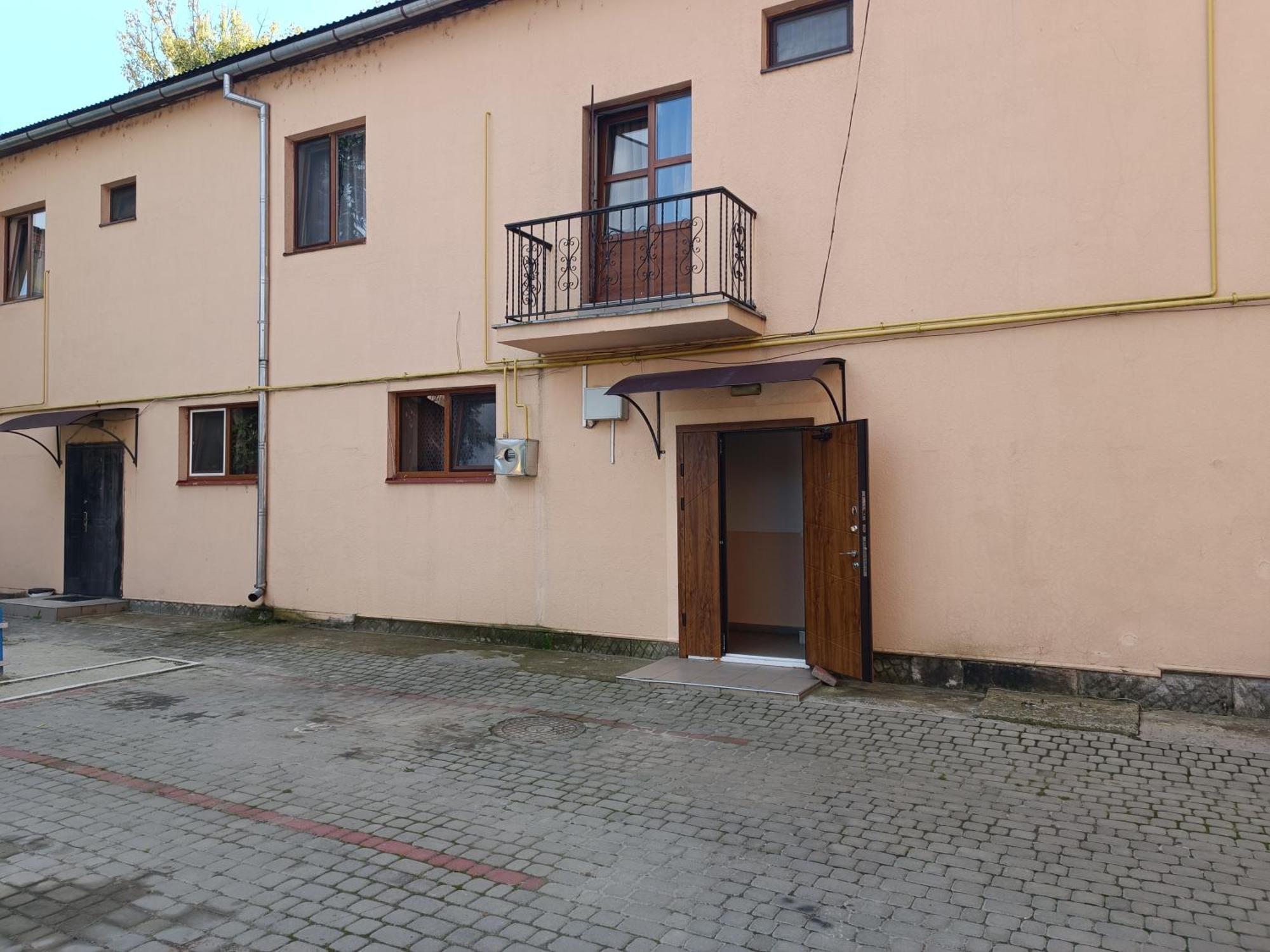 Apartments Domovik Beljaeva,5а Мукачево Екстер'єр фото