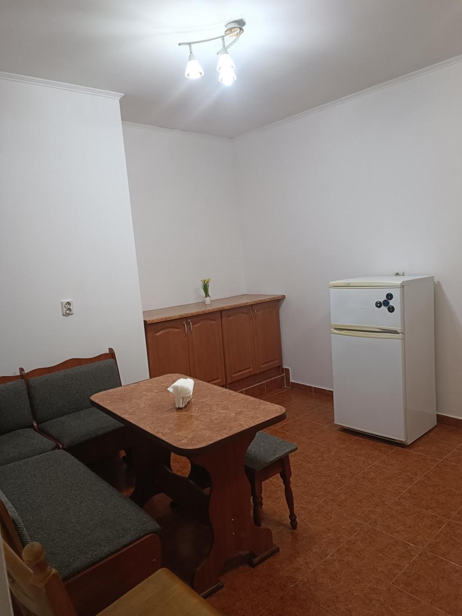Apartments Domovik Beljaeva,5а Мукачево Екстер'єр фото