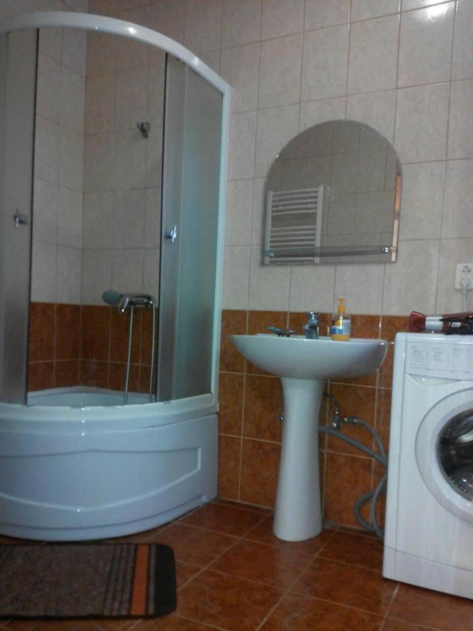 Apartments Domovik Beljaeva,5а Мукачево Екстер'єр фото